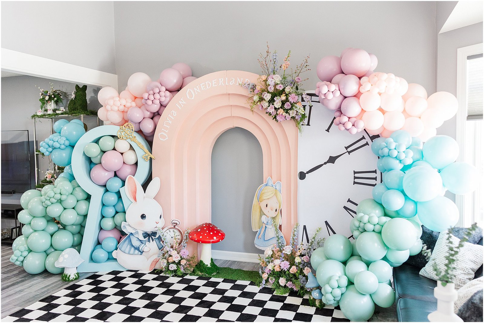 alice-in-wonderland-birthday-party_0001